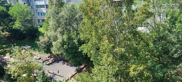 Продам двухкомнатную (2-комн.) квартиру, Нахимовская ул, 33, Находка г