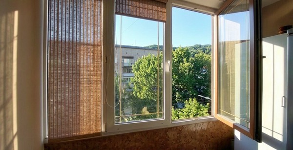 Продам двухкомнатную (2-комн.) квартиру, Нахимовская ул, 33, Находка г