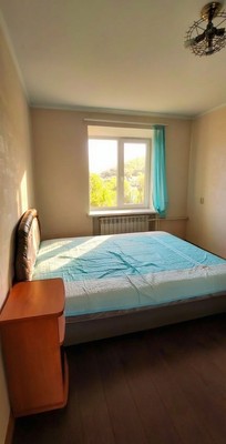 Продам двухкомнатную (2-комн.) квартиру, Нахимовская ул, 33, Находка г