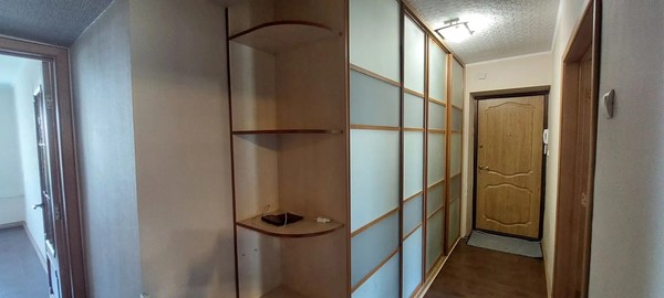 Продам двухкомнатную (2-комн.) квартиру, Нахимовская ул, 33, Находка г