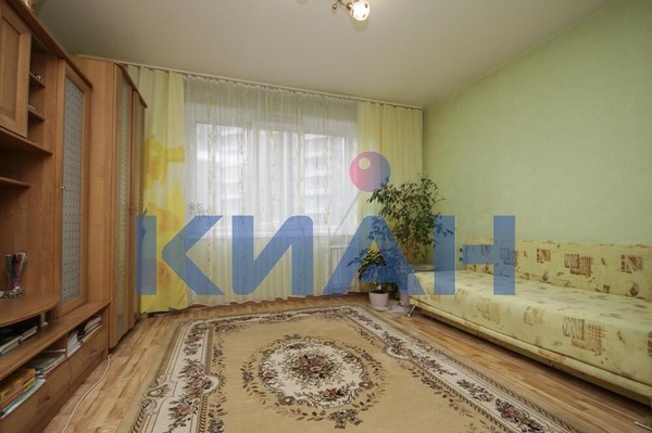 Продам двухкомнатную (2-комн.) квартиру, Водопьянова ул, 8а, Красноярск г