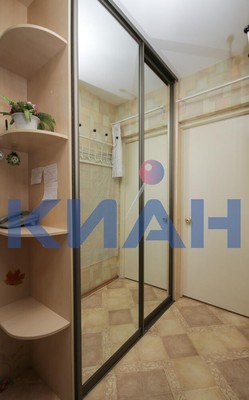 Продам двухкомнатную (2-комн.) квартиру, Водопьянова ул, 8а, Красноярск г