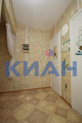Продам двухкомнатную (2-комн.) квартиру, Водопьянова ул, 8а, Красноярск г