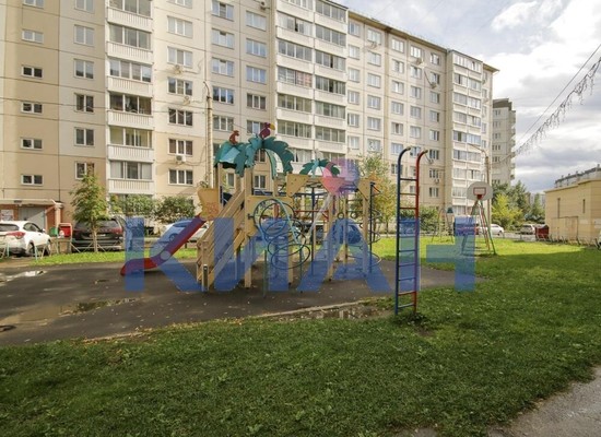 Продам двухкомнатную (2-комн.) квартиру, Водопьянова ул, 8а, Красноярск г