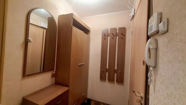 Продам однокомнатную (1-комн.) квартиру, Погонный проезд, 12к1, Москва г