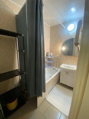 Продам двухкомнатную (2-комн.) квартиру, им. Генерала Трошева Г.Н. ул, 37, Краснодар г