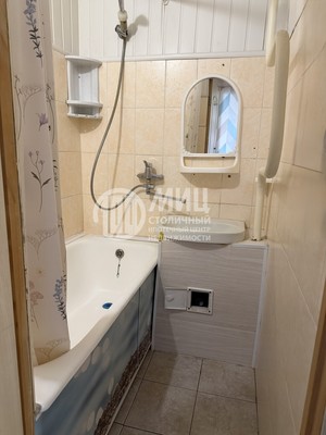 Продам двухкомнатную (2-комн.) квартиру, 2-я Владимирская ул, 10, Москва г