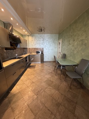 Продам трехкомнатную (3-комн.) квартиру, им. Достоевского ул, 84/1, Краснодар г