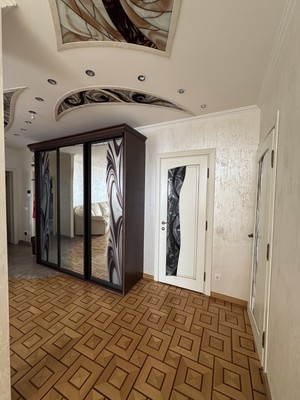 Продам трехкомнатную (3-комн.) квартиру, им. Достоевского ул, 84/1, Краснодар г