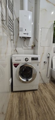 Продам трехкомнатную (3-комн.) квартиру, Московский пр-кт, 75, Санкт-Петербург г