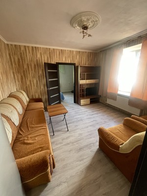 Продам двухкомнатную (2-комн.) квартиру, Ушакова ул, 5/3, Симферополь г