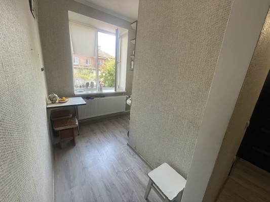 Продам двухкомнатную (2-комн.) квартиру, Ушакова ул, 5/3, Симферополь г
