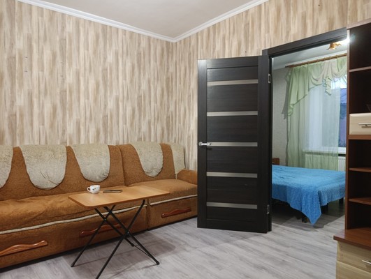 Продам двухкомнатную (2-комн.) квартиру, Ульянова Дмитрия ул, 5к2, Ялта г