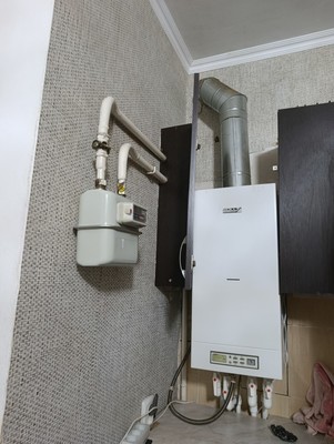 Продам двухкомнатную (2-комн.) квартиру, Ульянова Дмитрия ул, 5к2, Ялта г