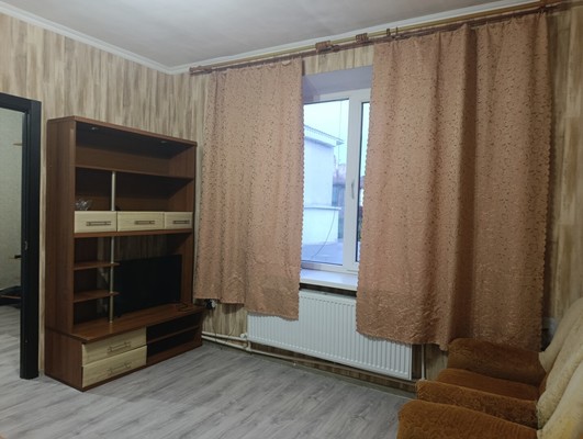 Продам двухкомнатную (2-комн.) квартиру, Ульянова Дмитрия ул, 5к2, Ялта г
