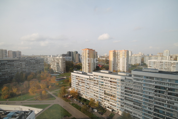 Продам трехкомнатную (3-комн.) квартиру, Северное Чертаново мкр, 1А, Москва г