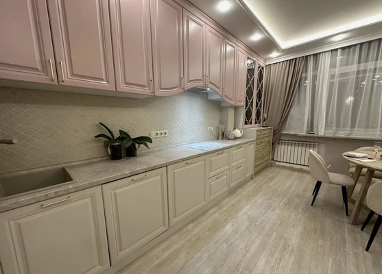 Продам трехкомнатную (3-комн.) квартиру, Комсомольская ул, 58, Ханты-Мансийск г
