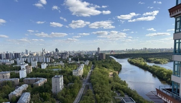 Продам трехкомнатную (3-комн.) квартиру, Авиационная ул, 79, Москва г