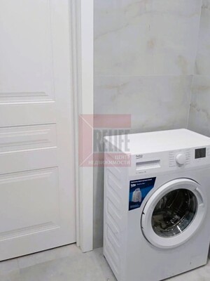 Продам однокомнатную (1-комн.) квартиру, Большая Окружная 3-я ул, 243, Калининград г