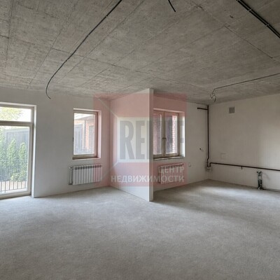 Продам трехкомнатную (3-комн.) квартиру, Береговая ул, 17д, Калининград г