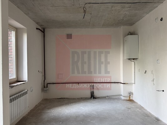 Продам трехкомнатную (3-комн.) квартиру, Береговая ул, 17д, Калининград г