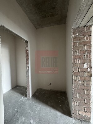 Продам трехкомнатную (3-комн.) квартиру, Береговая ул, 17д, Калининград г