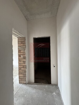Продам трехкомнатную (3-комн.) квартиру, Береговая ул, 17д, Калининград г