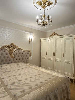 Продам трехкомнатную (3-комн.) квартиру, Ростовская ул, 18, Симферополь г