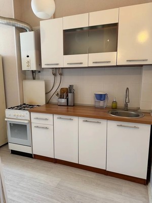 Продам двухкомнатную (2-комн.) квартиру, Пушкина ул, 3, Казань г