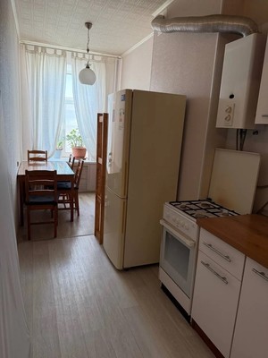 Продам двухкомнатную (2-комн.) квартиру, Пушкина ул, 3, Казань г