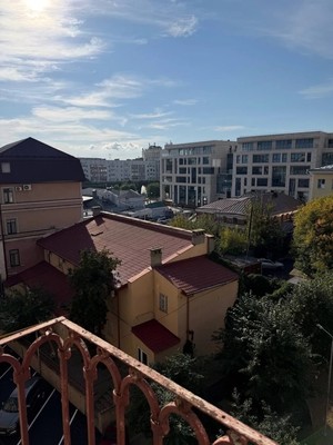 Продам двухкомнатную (2-комн.) квартиру, Пушкина ул, 3, Казань г