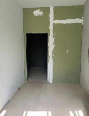 Продам трехкомнатную (3-комн.) квартиру, Маяк ул, 9, Икша рп