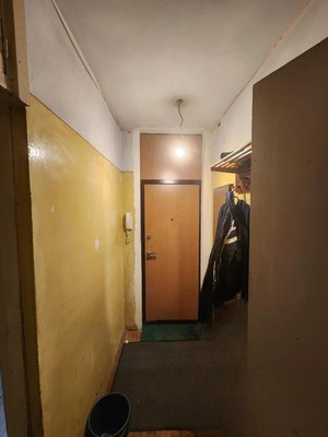 Продам двухкомнатную (2-комн.) квартиру, Короленко ул, 43, Казань г