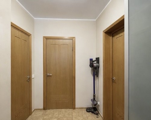 Продам однокомнатную (1-комн.) квартиру, Новаторов ул, 40к3, Москва г