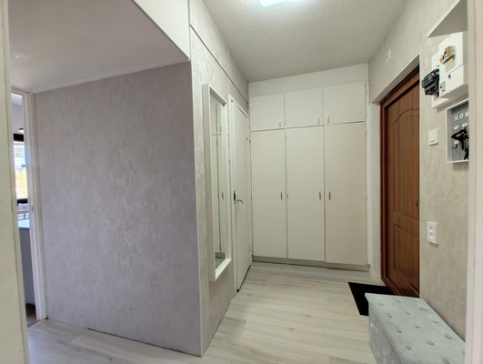 Продам однокомнатную (1-комн.) квартиру, Первомайская ул, 10, Костомукша г