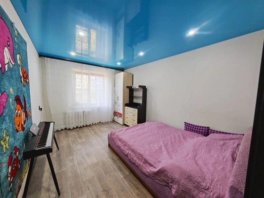 Продам трехкомнатную (3-комн.) квартиру, Советская ул, 26к2, Комсомольск-на-Амуре г