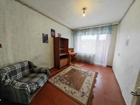 Продам двухкомнатную (2-комн.) квартиру, Городская ул, 16, Комсомольск-на-Амуре г
