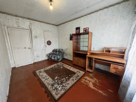 Продам двухкомнатную (2-комн.) квартиру, Городская ул, 16, Комсомольск-на-Амуре г