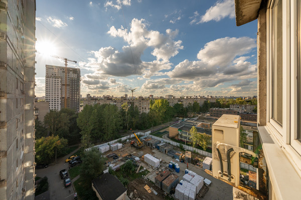 Продам трехкомнатную (3-комн.) квартиру, Дзержинского ул, 3к2, Реутов г