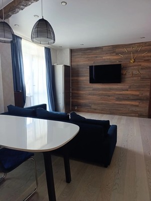 Продам трехкомнатную (3-комн.) квартиру, Верности ул, 17, Санкт-Петербург г