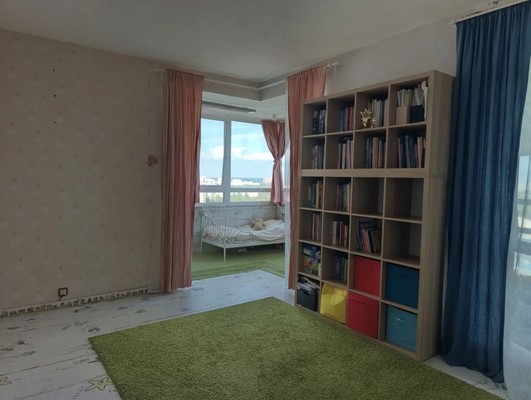 Продам трехкомнатную (3-комн.) квартиру, Верности ул, 17, Санкт-Петербург г