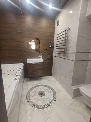 Продам трехкомнатную (3-комн.) квартиру, Верности ул, 17, Санкт-Петербург г