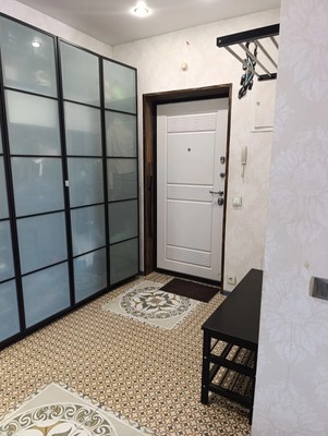 Продам трехкомнатную (3-комн.) квартиру, Верности ул, 17, Санкт-Петербург г