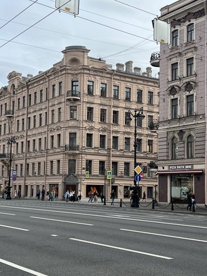 Продам трехкомнатную (3-комн.) квартиру, Невский пр-кт, 45/2А, Санкт-Петербург г