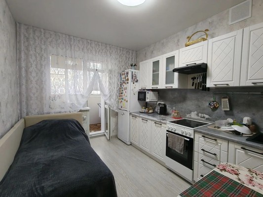 Продам однокомнатную (1-комн.) квартиру, Анны Коньковой ул, 10, Ханты-Мансийск г