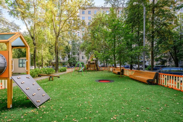 Продам многокомнатную квартиру, Университетский пр-кт, 9, Москва г