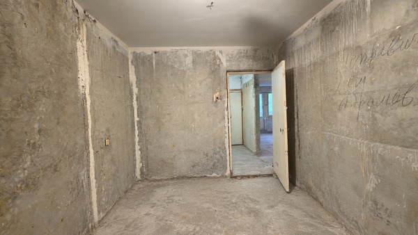 Продам трехкомнатную (3-комн.) квартиру, 61 в/г тер, 3, Токсово гп