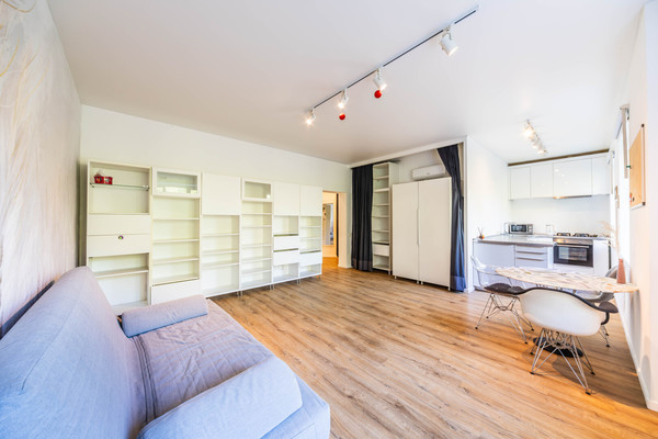 Продам 2-комн. в 3-комн. квартире, Бакунинская ул, 4-6, Москва г