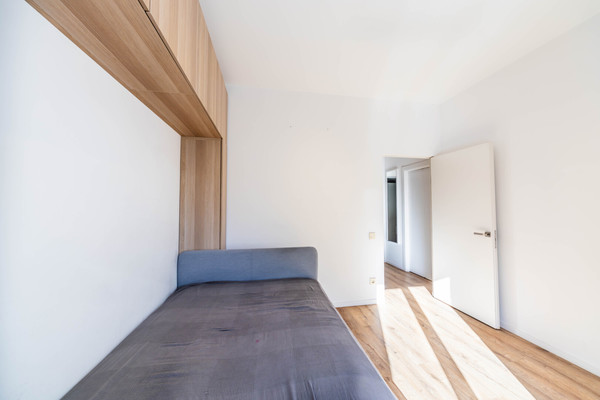 Продам 2-комн. в 3-комн. квартире, Бакунинская ул, 4-6, Москва г