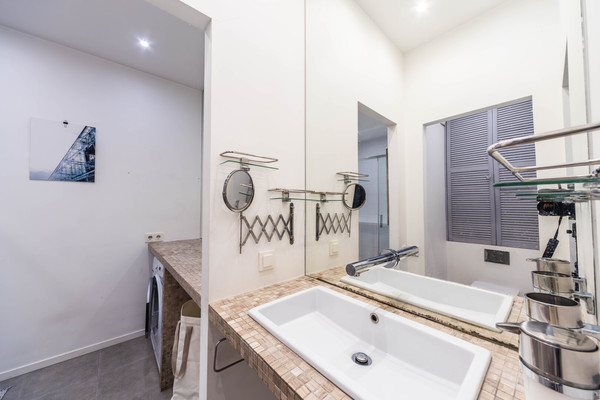 Продам 2-комн. в 3-комн. квартире, Бакунинская ул, 4-6, Москва г